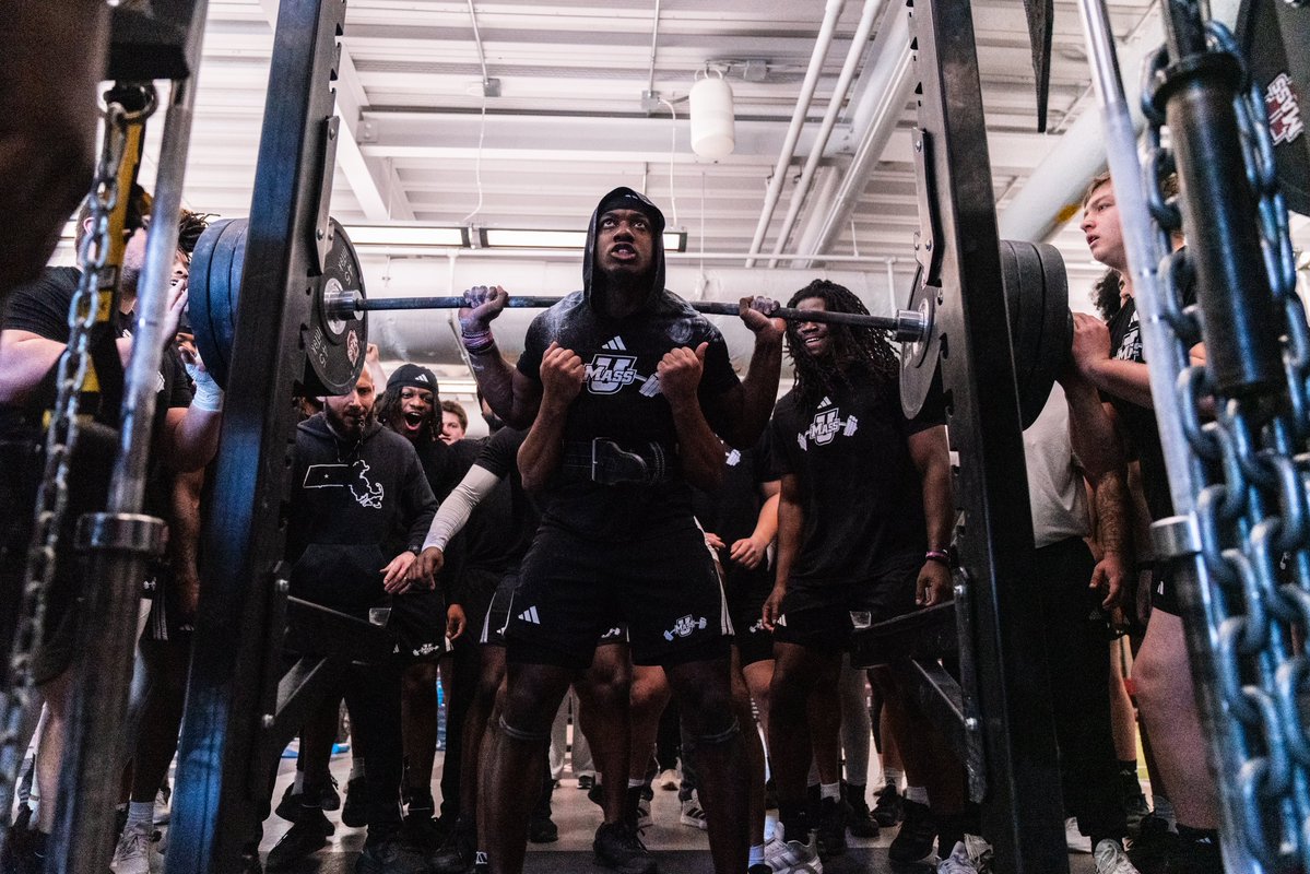 UMass Football tweet media