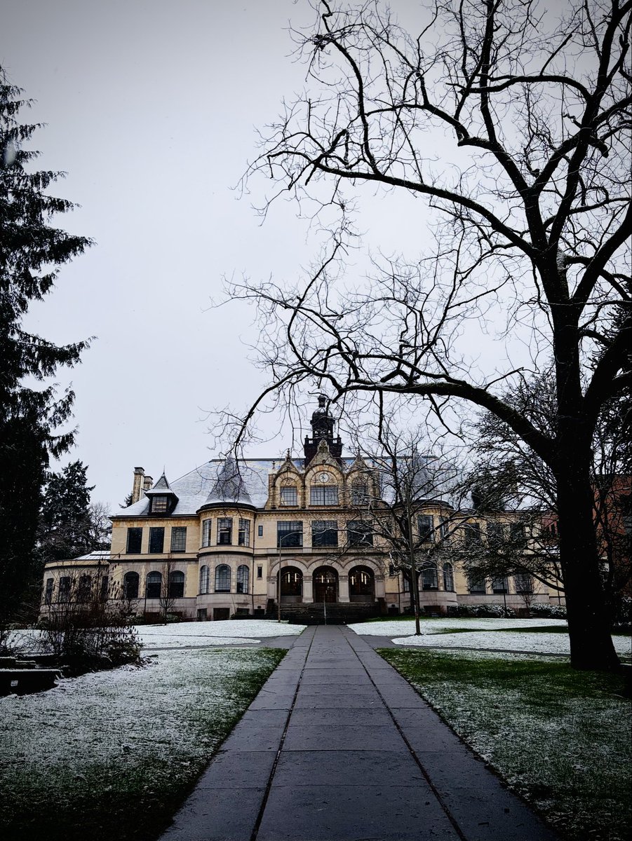 University of Washington tweet media