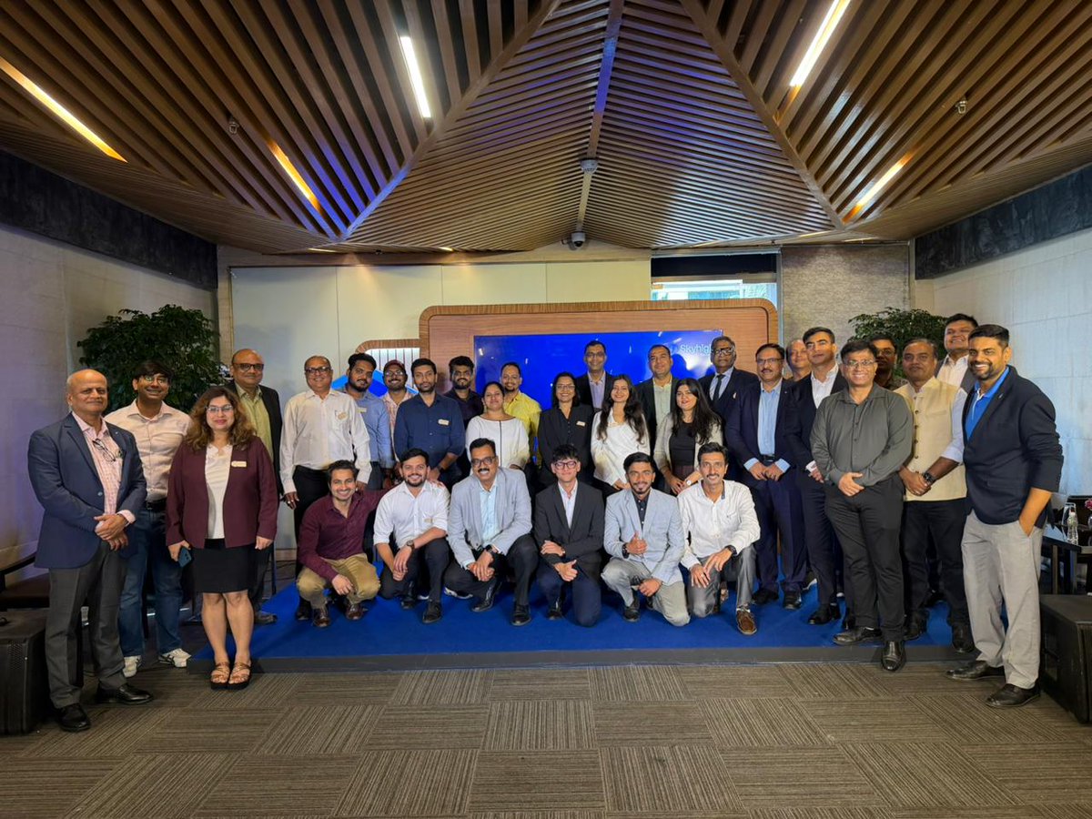 Skyhigh Security tweet media