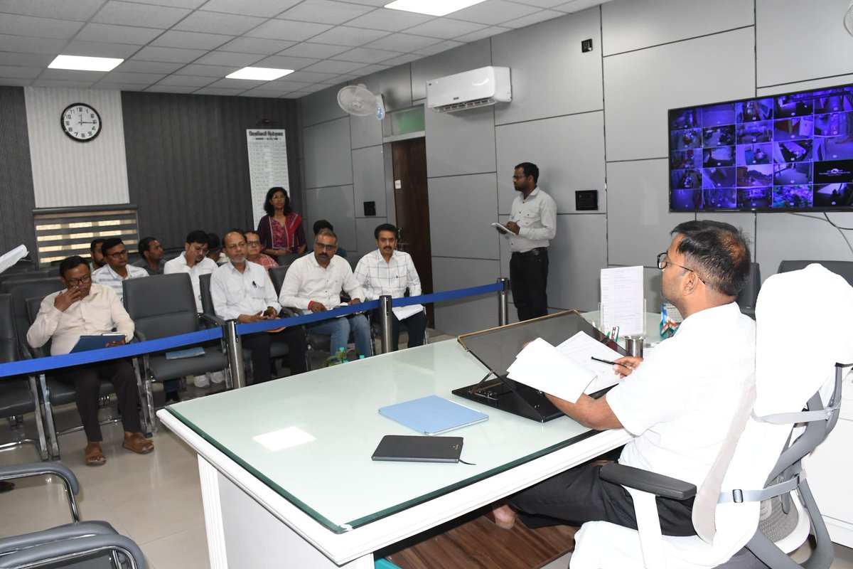 DM Firozabad tweet media