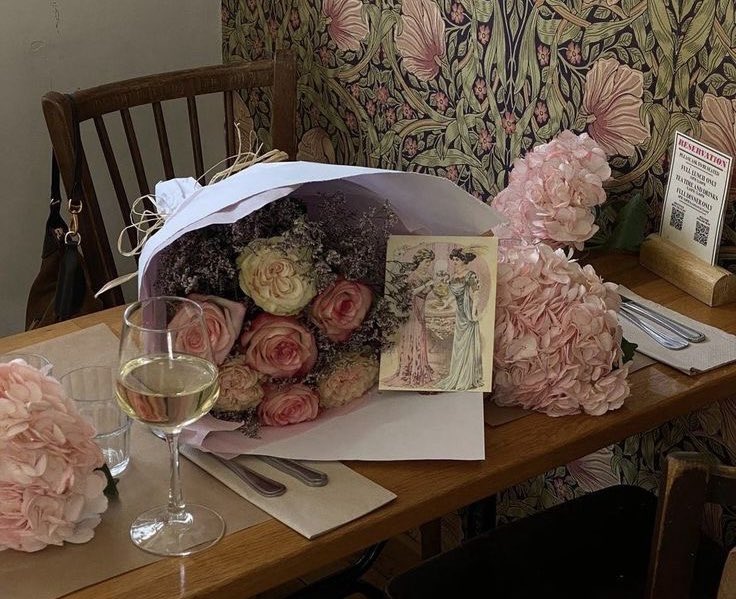 𝙈𝙖𝙧𝙮 tweet media