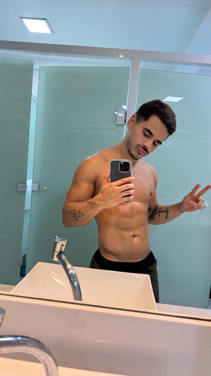 eudeivide's tweet photo. Bem treinado 🤞🏼#boy https://t.co/4JEWj6l1qW