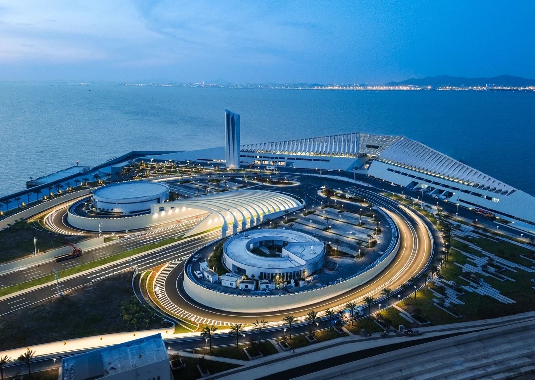 CuriousVault tweet media