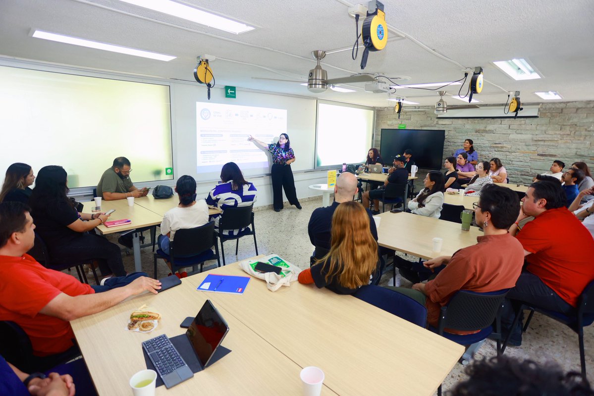 distritotec tweet media