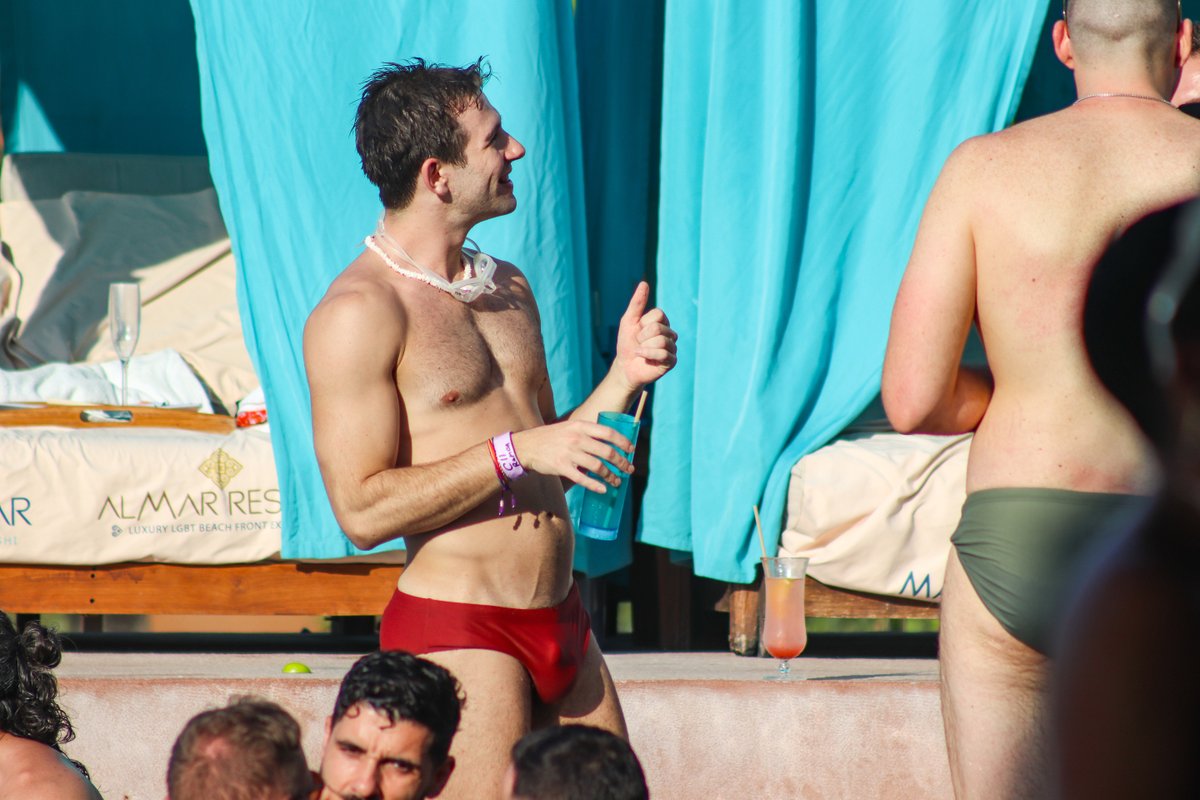 Mantamar Beach Club tweet media