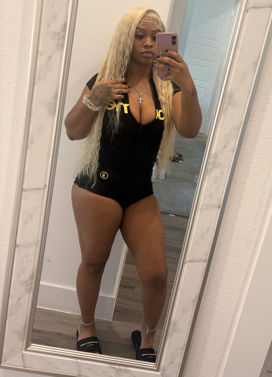 missthree00 tweet media