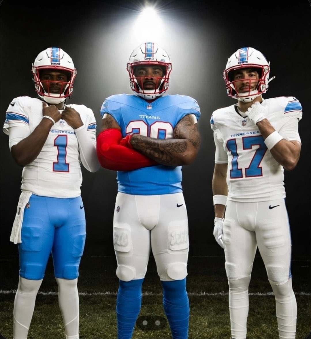 Tennessee Titans Red Facemask tweet media