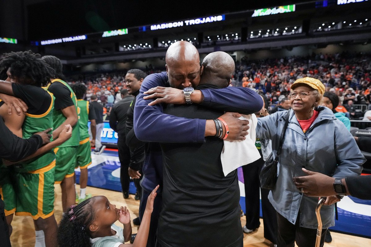 SportsDayHS tweet media