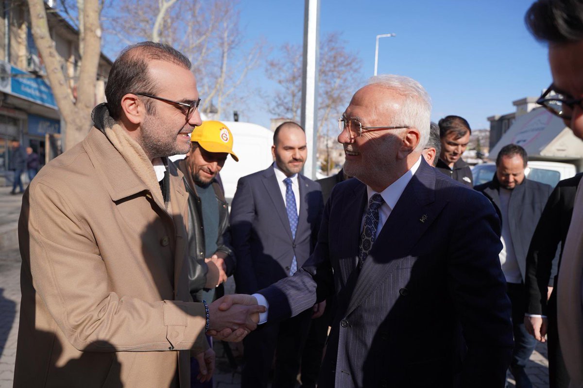 serdarkavafoglu's tweet photo. Ak Parti genel başkan vekilimiz @mustafaelitas  ve @Akparti Kayseri il başkanımız Hüseyin Okandan ile bir aradaydız🇹🇷 https://t.co/cBZsSaRmzA