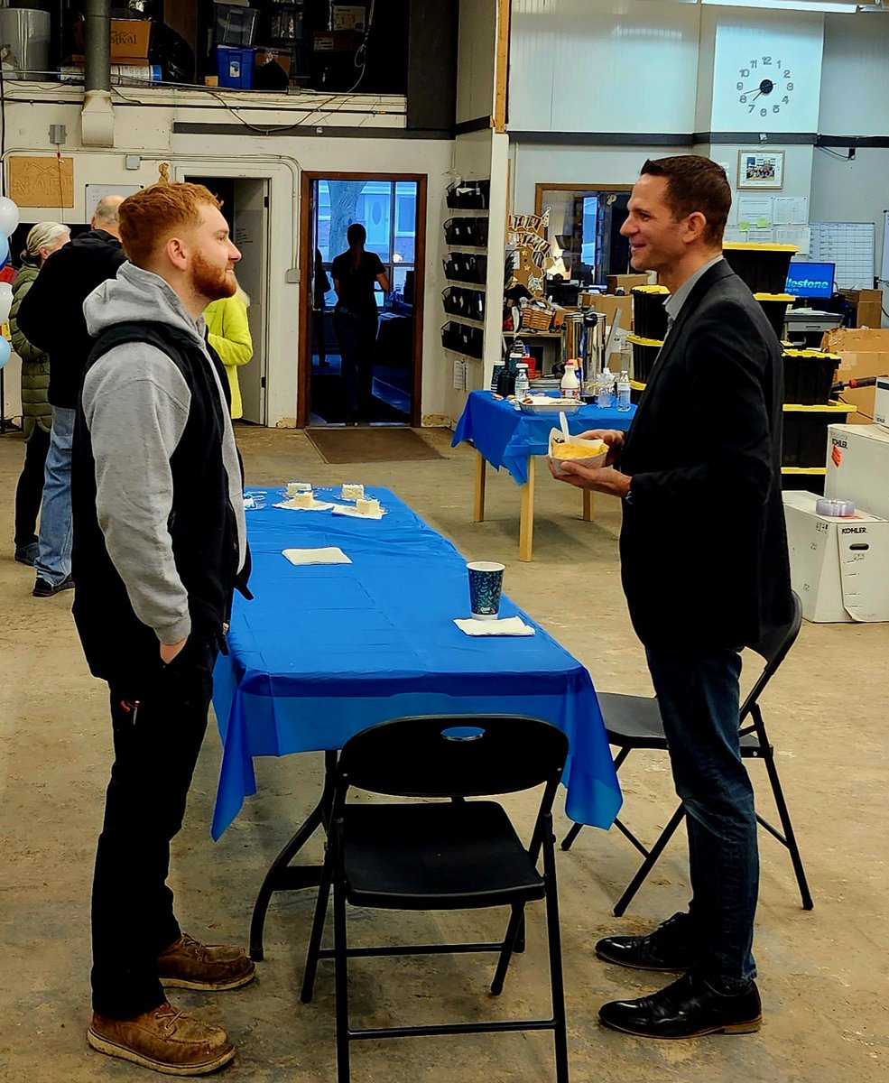 Mike Roberts tweet media