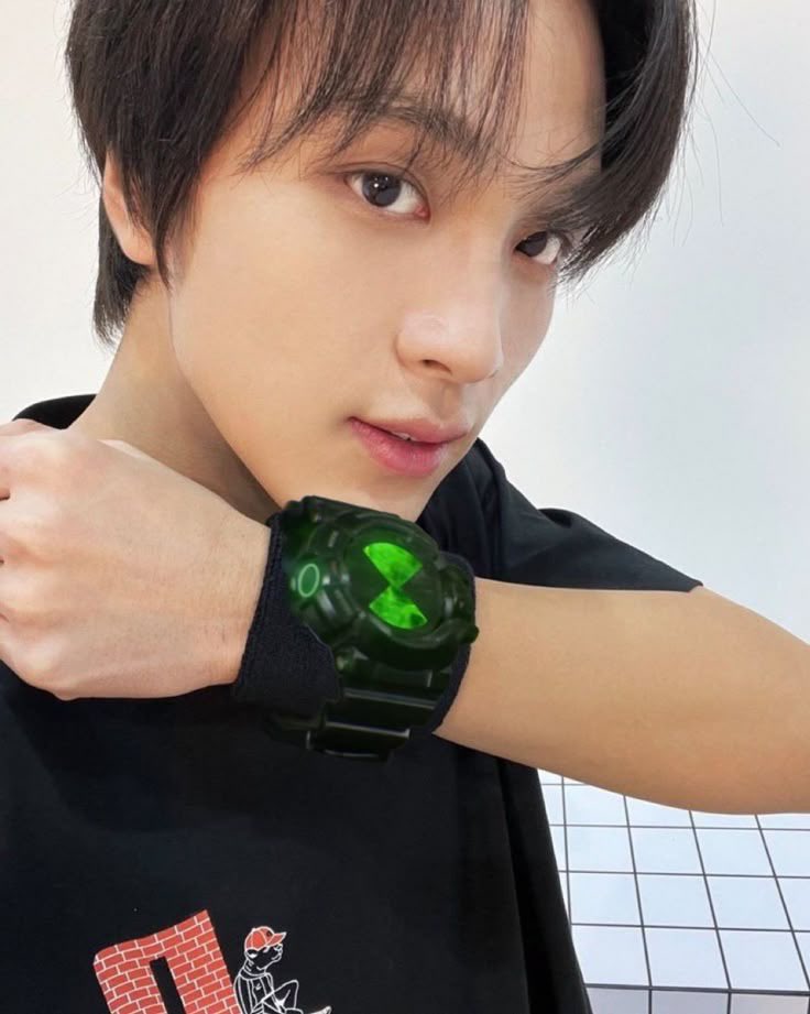 He press his Omnitrix but his only transformation option is Pudu