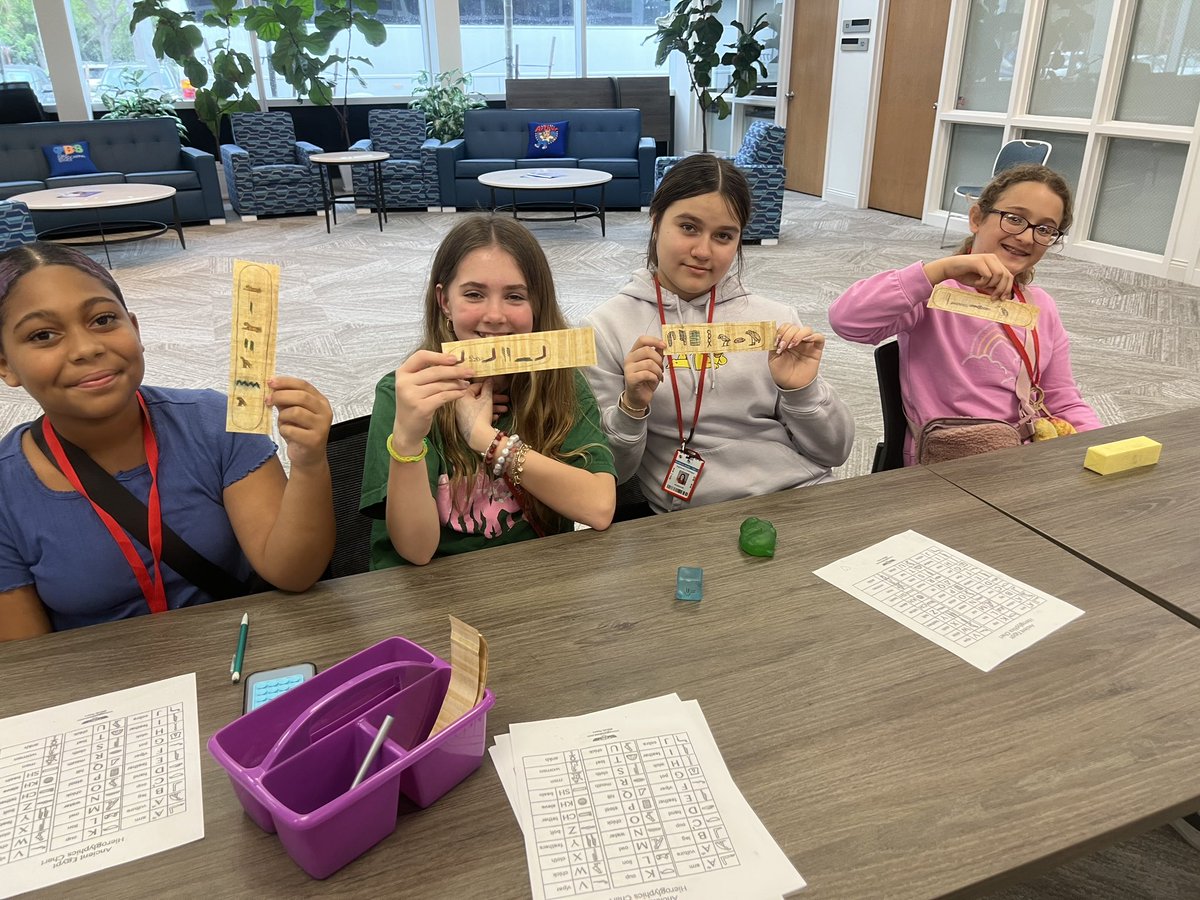 Woodlands Middle School tweet media