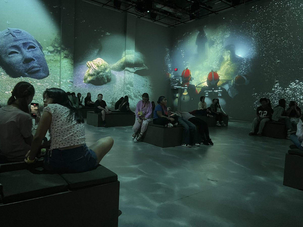 Woodlands Middle School tweet media