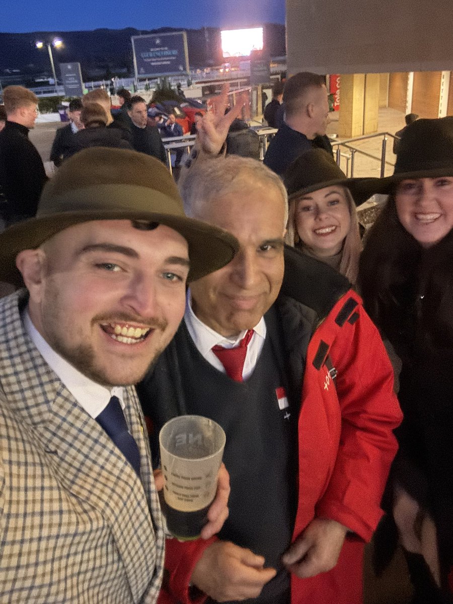 Oliver Bottomley tweet media