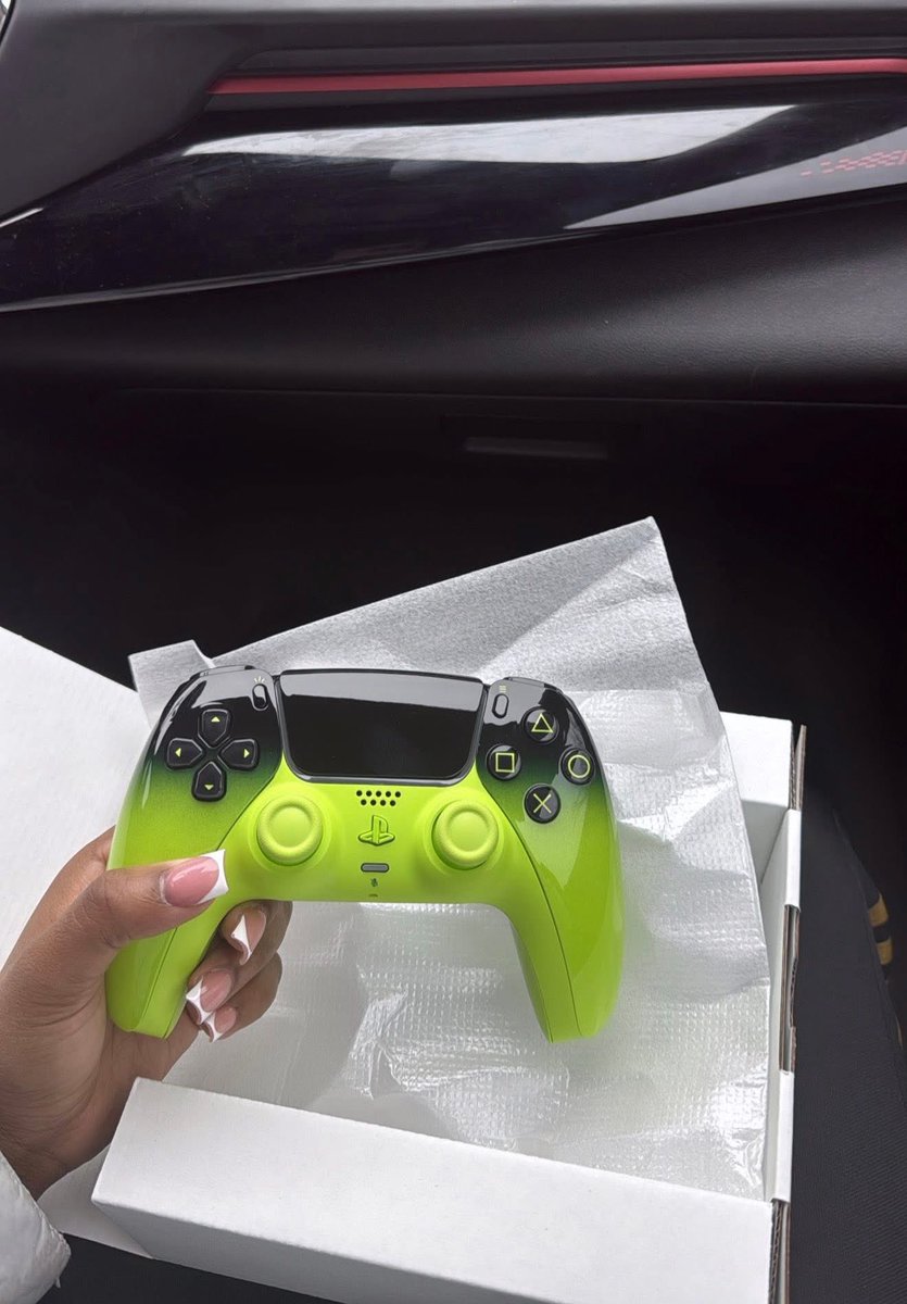 layxsnv's tweet photo. Where can I get this? https://t.co/6MVMcu8VDY