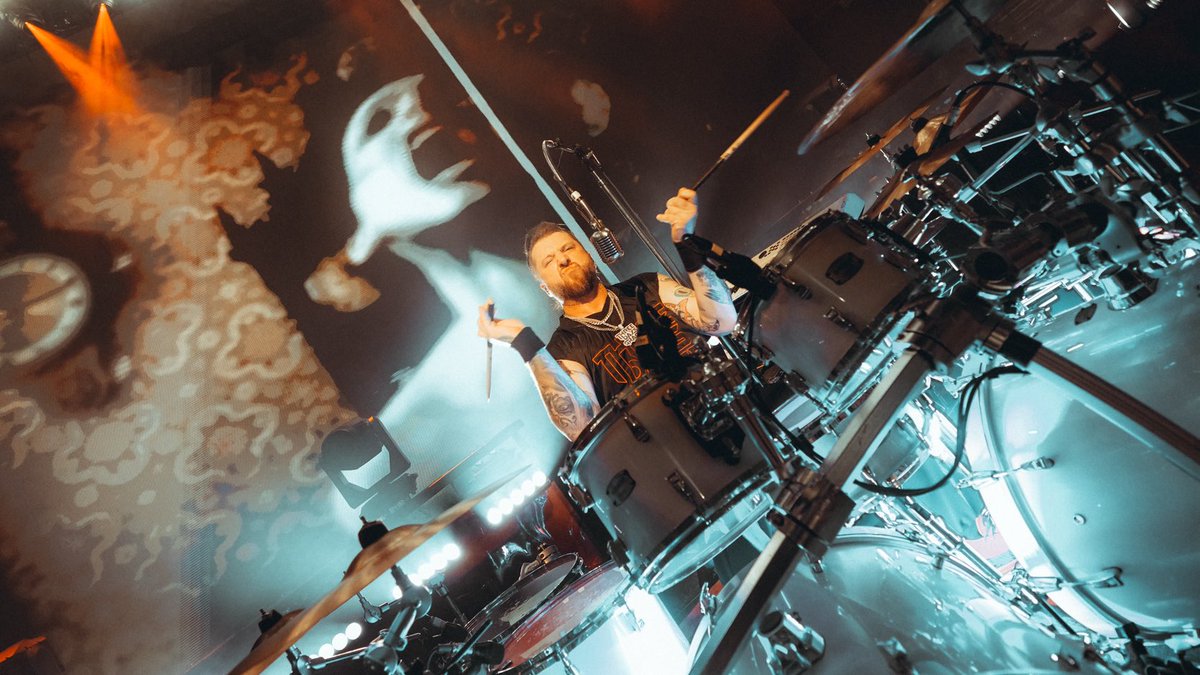 Three Days Grace tweet media