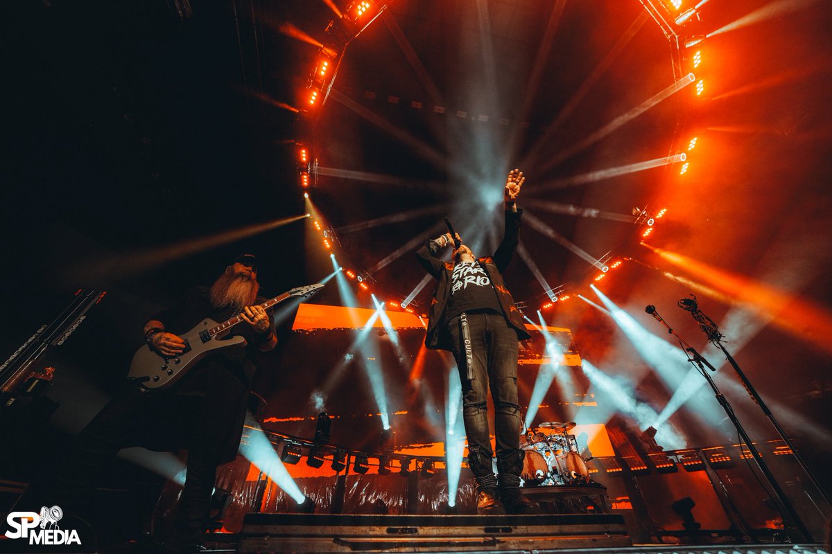 Three Days Grace tweet media