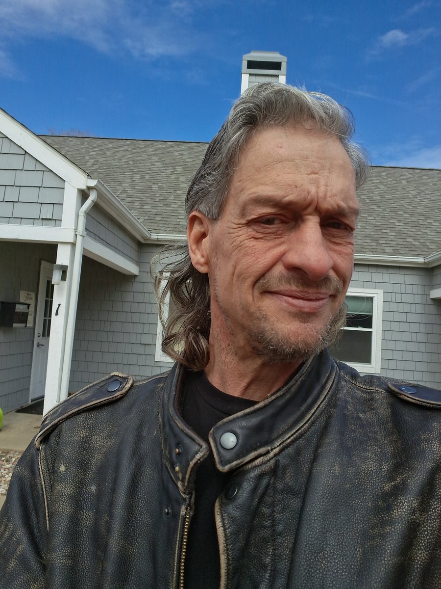 Shayne Larson tweet media