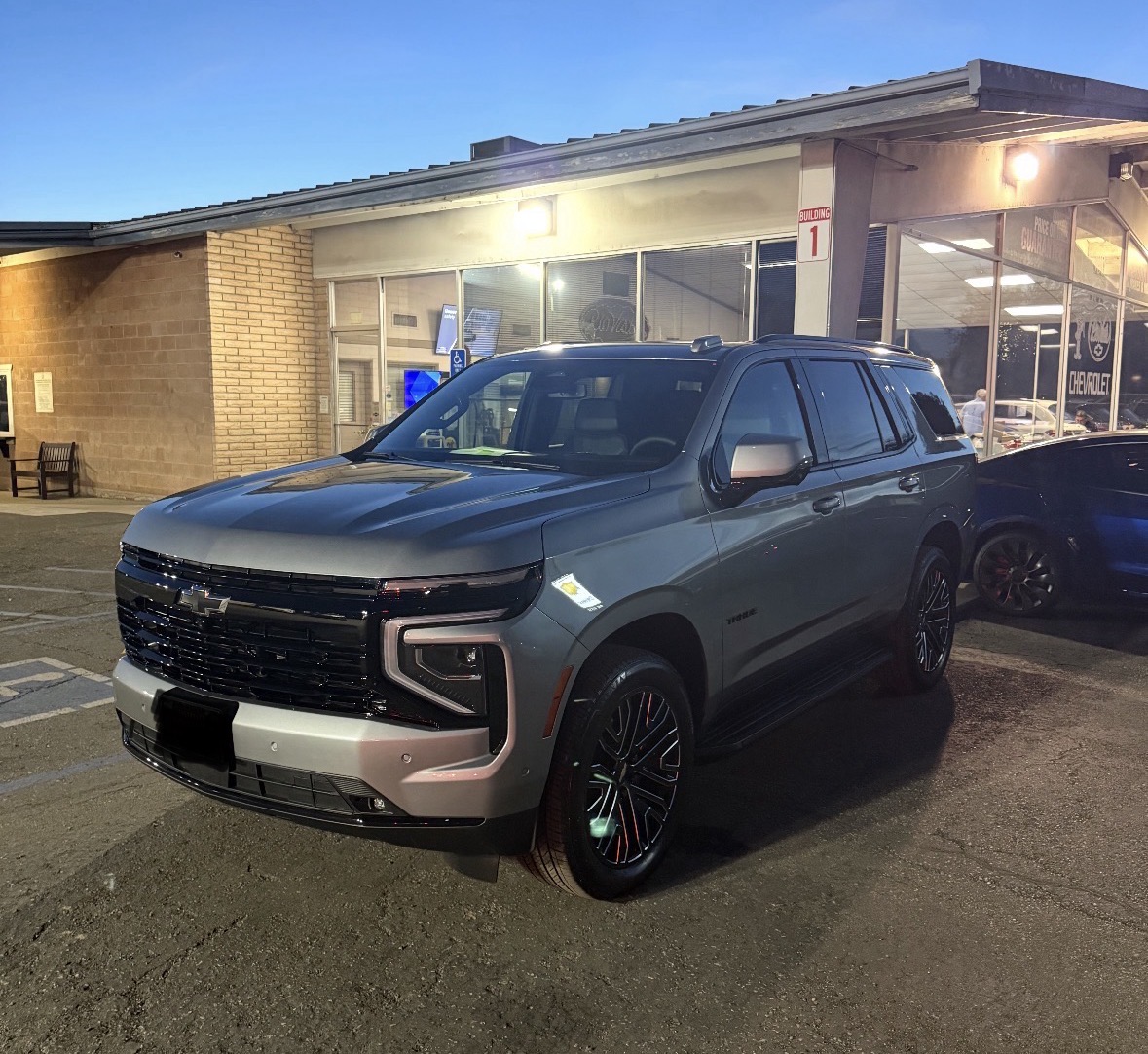 OpenRoadAC's tweet photo. 🚙🔥 Congrats Ernesto on your new 2026 Chevrolet Tahoe RST!

Thanks for using Open Road Auto Concierge to make your car-buying experience hassle-free in Ventura, CA.

DM us and let us find your next ride.

#ChevyTahoe #TahoeRST #VenturaCA #OpenRoadAutoConcierge #SUVLife 🚗 https://t.co/j3UP6gfGtE