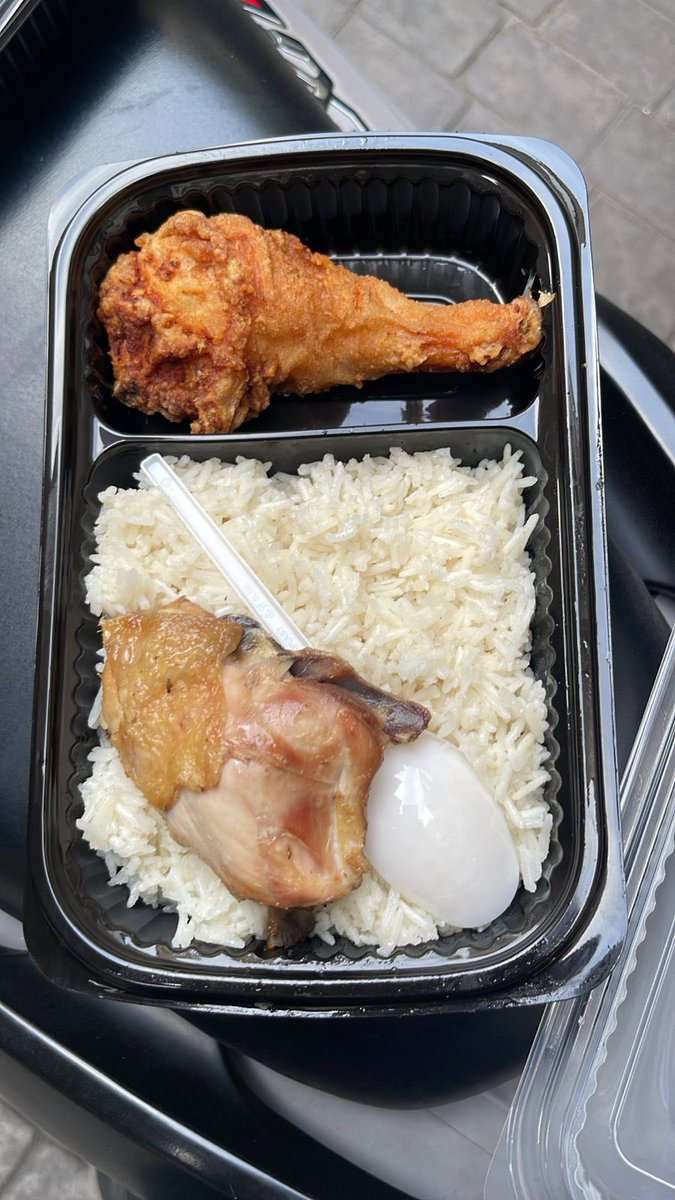 ١٨٠ وجبة للناس الي تاركة بيوتها، ما عم نقصر بفضل مساعدتكم، ممنونيكم انكم اعطيتونا شرف خدمة الناس المحتاجة.
للتبرع التواصل معي او مع <a href="/abaskhlf8891/">السيّد عباس، الملاك الراهب.</a>