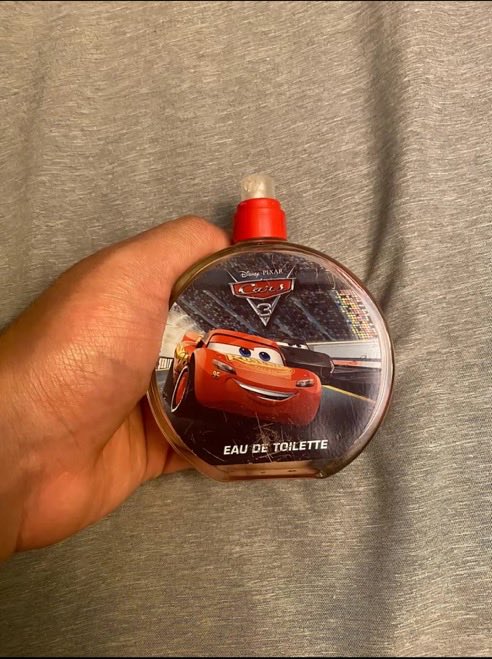 مُىدر tweet media