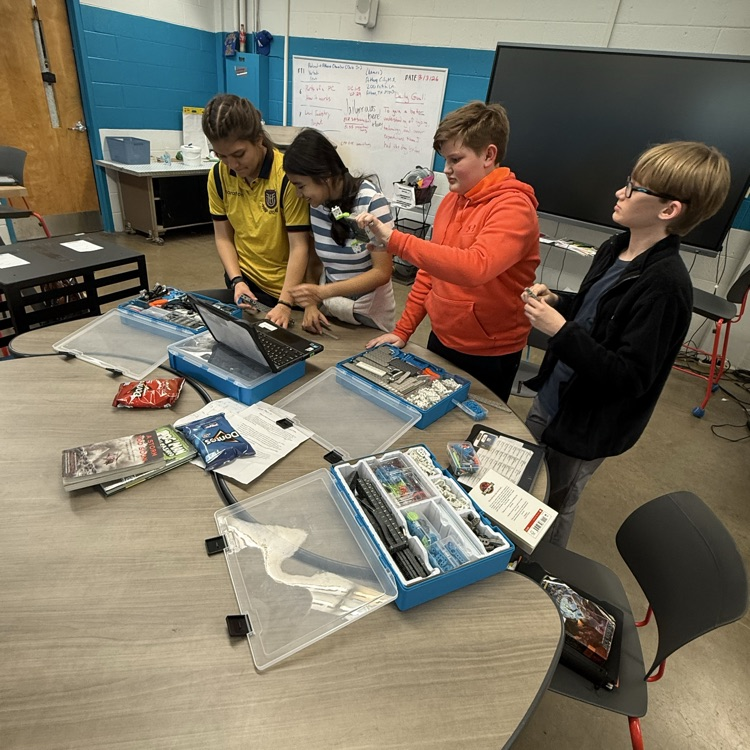 AthensCitySch's tweet photo. The newly-formed ACMS Robotics Team is hard at work assembling their new Vex Robotics Competition kits! #excellenceisACMS https://t.co/3f209nbIJc