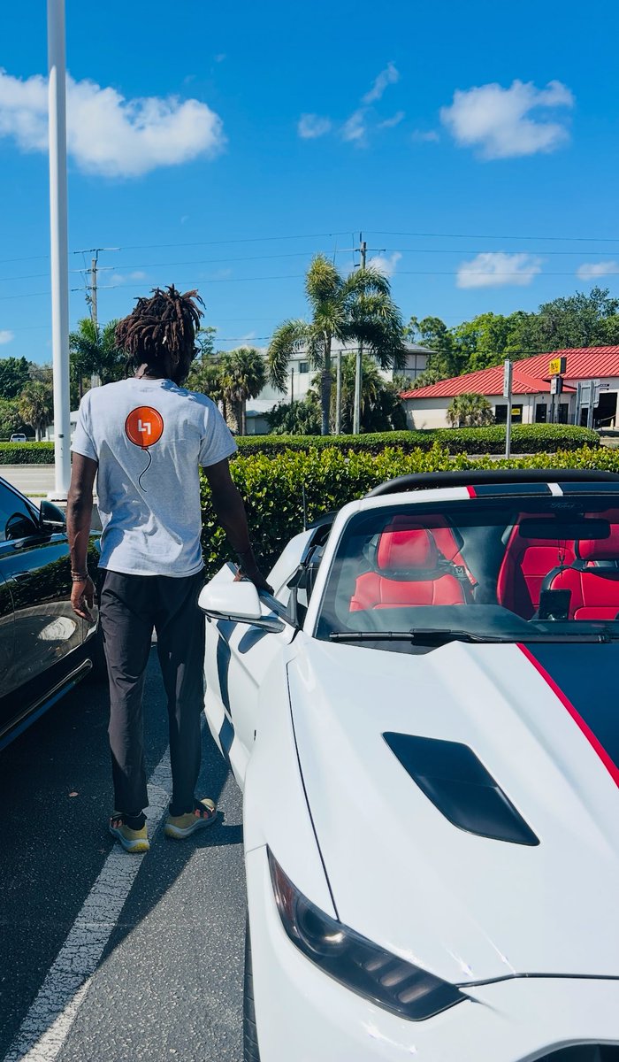 Kj Myers LowLi 1 🎈 tweet media