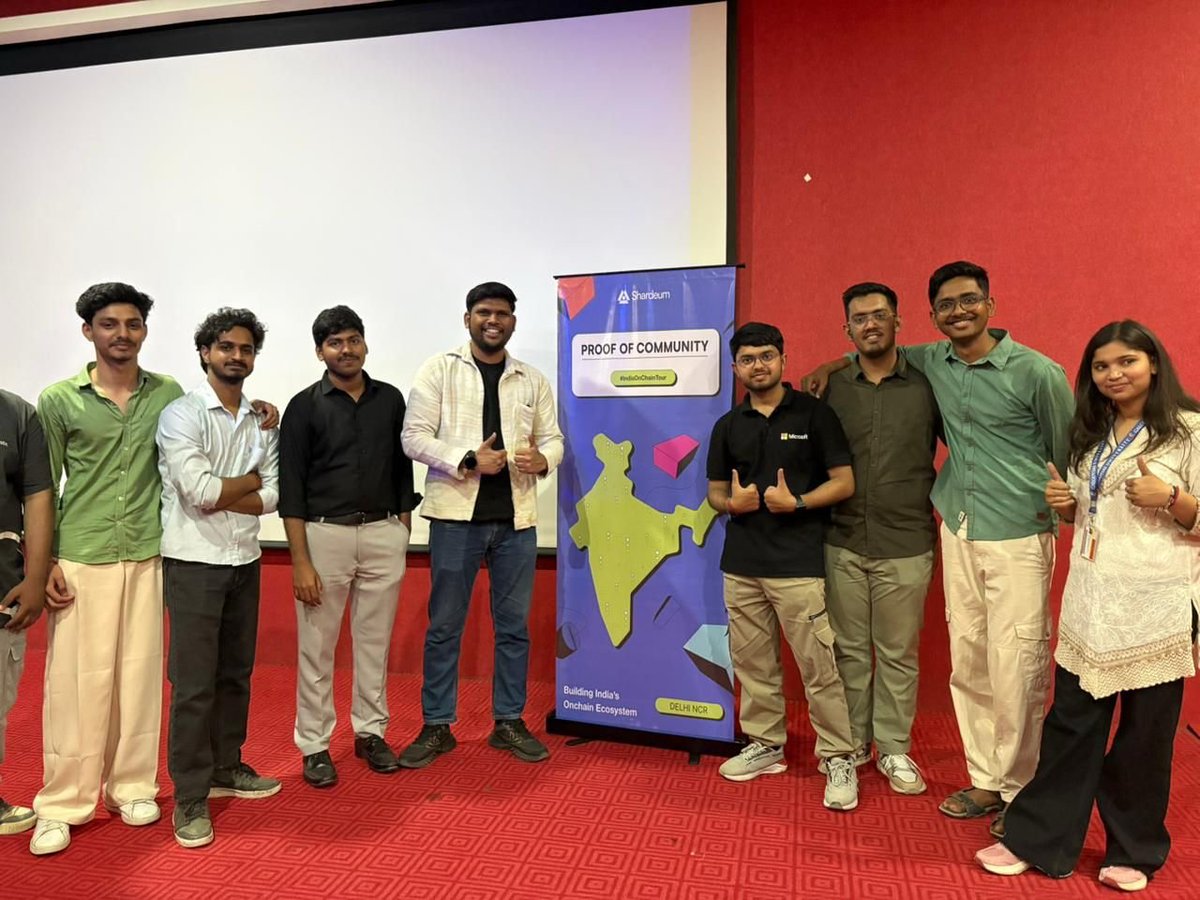 errrendev's tweet photo. Proud to have organized India OnChain Tour #15 🚀

It was great to see students and builders actively engaging in a session on Blockchain, Web3, and NFT development. Grateful to be part of an event that encouraged learning, innovation, and community. ✨

#Web3 #Blockchain #Nexido https://t.co/bb0u7exH8w