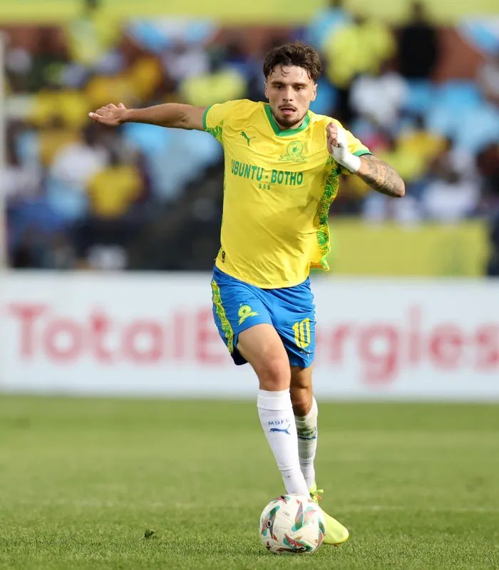 Pass Master!! 

#Sundowns 
#CAFCL