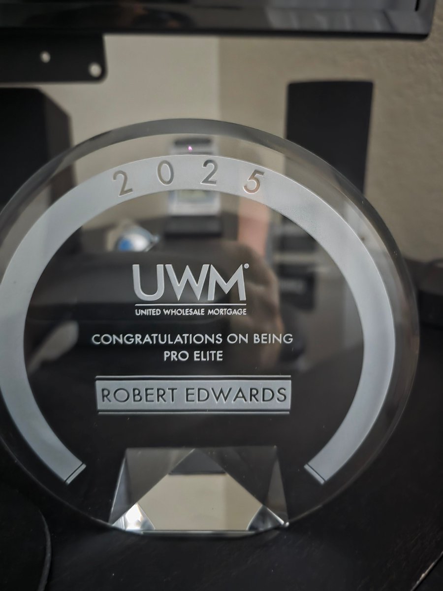 Robert Edwards tweet media