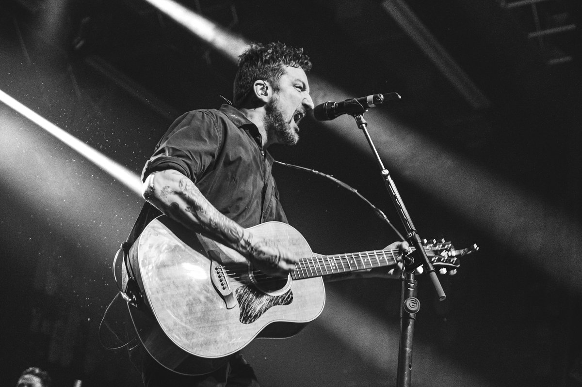 Red Hare Images tweet media