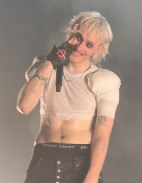 rozbujnik na kurzych łapkach tweet media