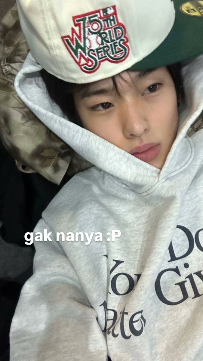 tinyto__oni's tweet photo. #heeton gini gak sih trendnya? https://t.co/jnjvRk5JeL