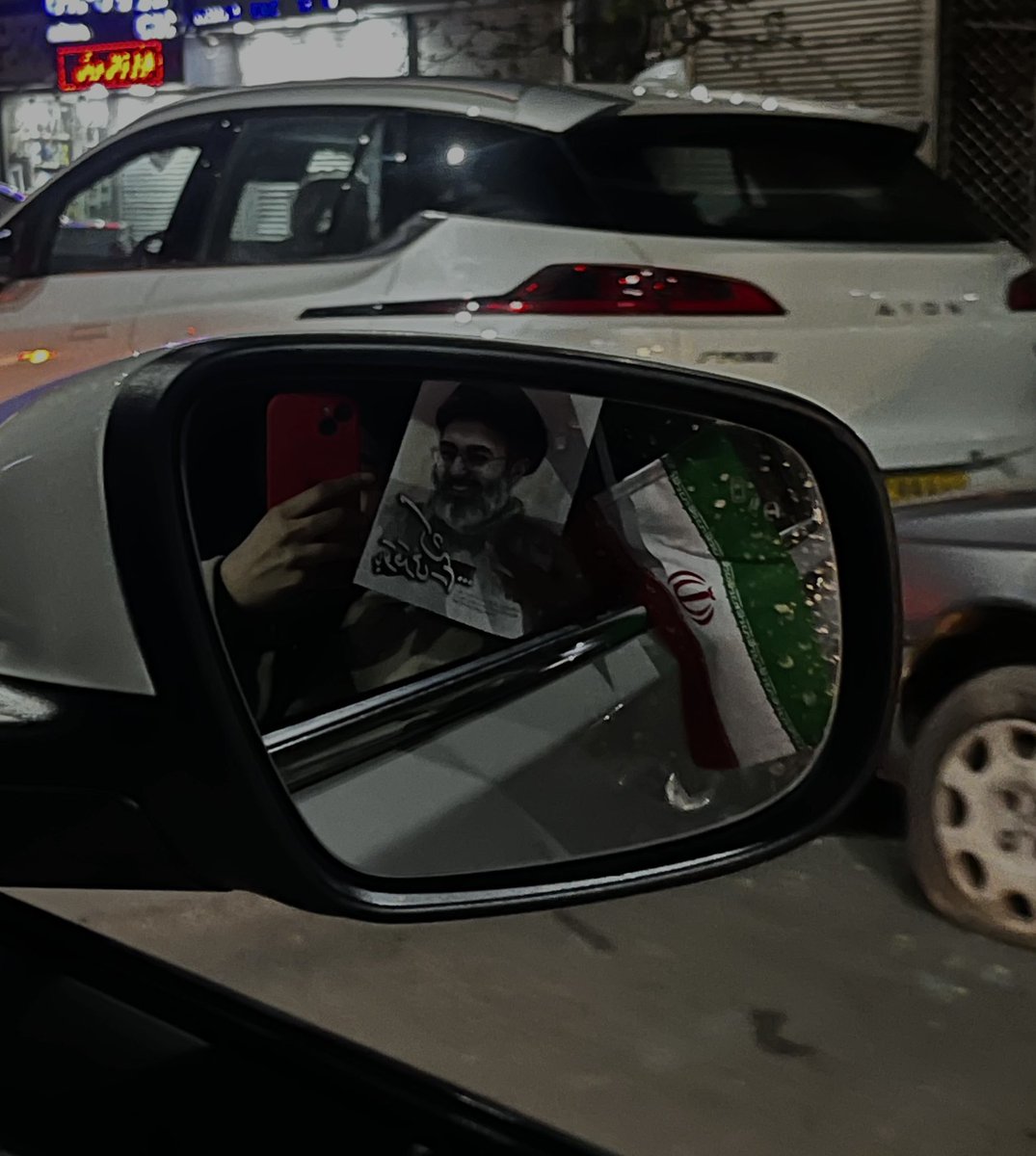 فــاطــمـــهــ tweet media