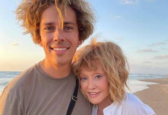 распад и неуважение tweet media