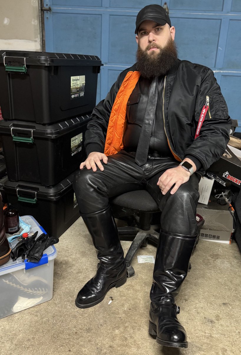 The Boot Bear tweet media