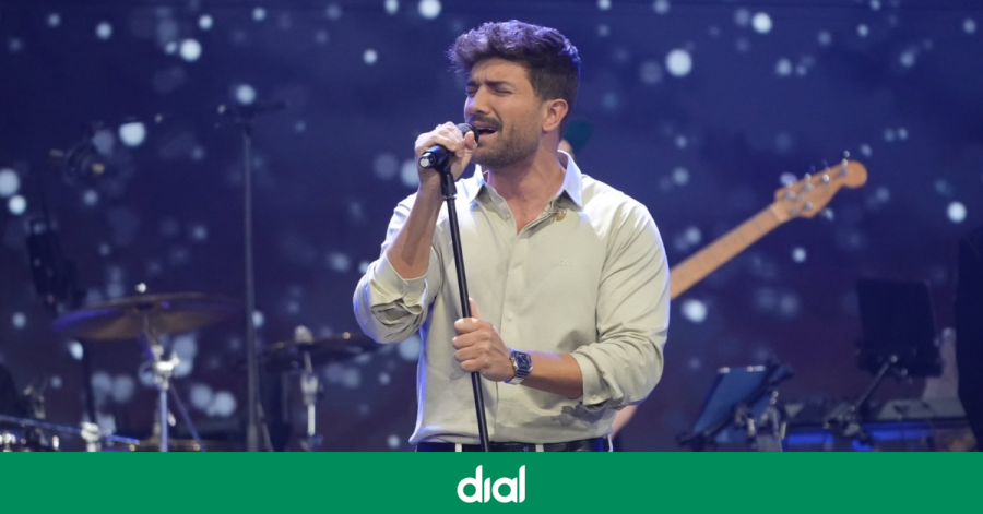 Cadena_Dial's tweet photo. Pablo Alborán se da un baño de masas al cantar entre el público, que enloquece en los #PremiosDial Tenerife
#Tenerifedespiertaemociones #VisitTenerife @CabildoTenerife @VisitTenerifeES
🔗https://t.co/NUyYhdFyzW https://t.co/1116S03Jrm