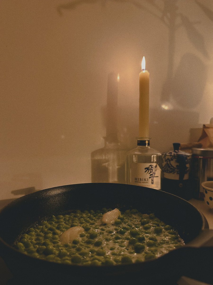 Iskra Velitchkova ⚫️➖ tweet media