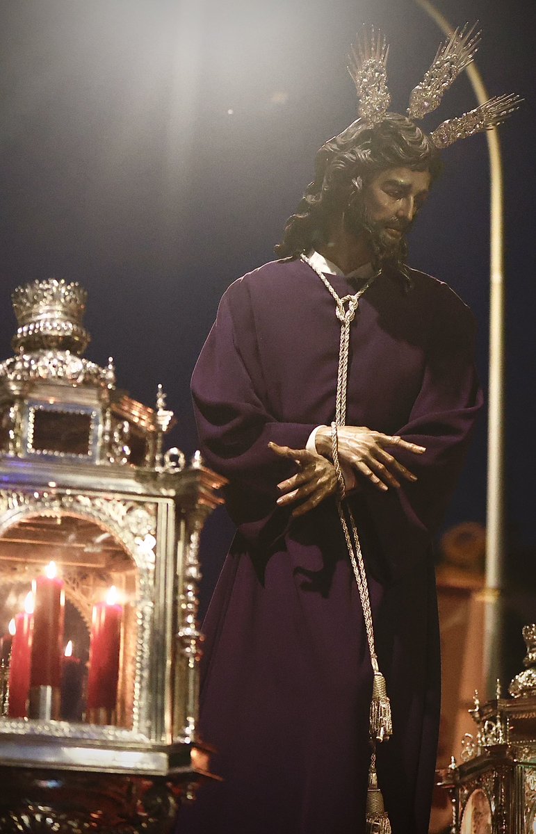 No tiene mala planta este muchacho, no? <a href="/jesulit0/">Jesús Álvarez</a> y <a href="/jesuscastillero/">Jesús Ramírez Castillero</a>