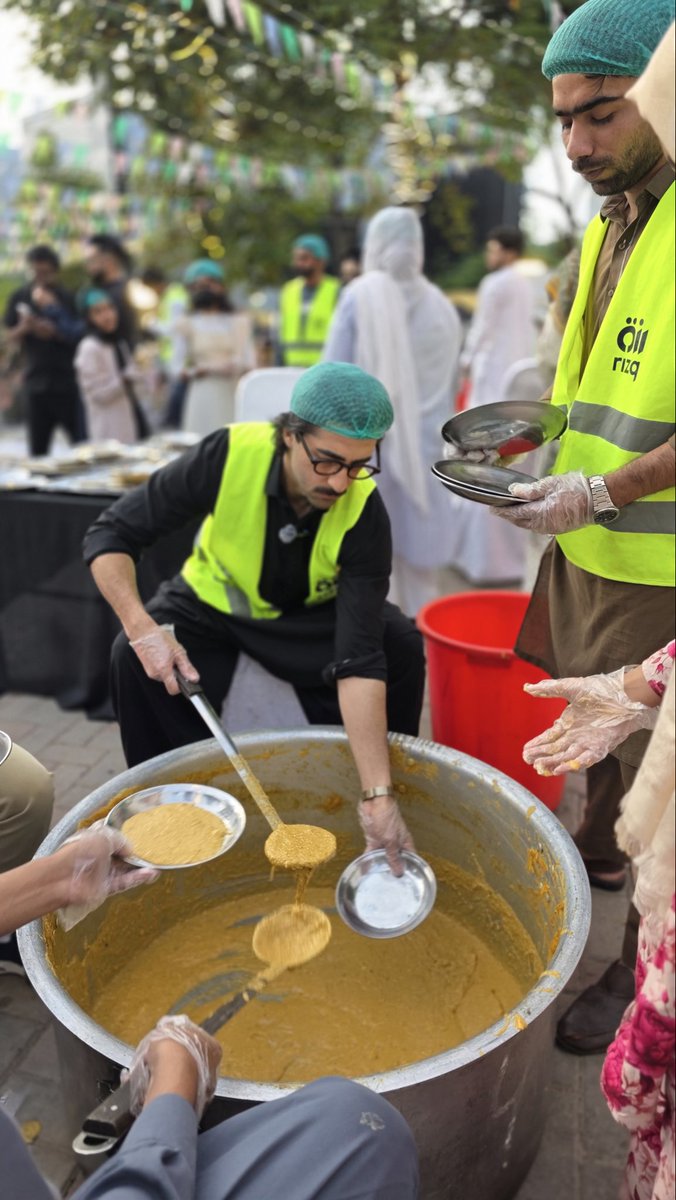 Nameer Khan tweet media