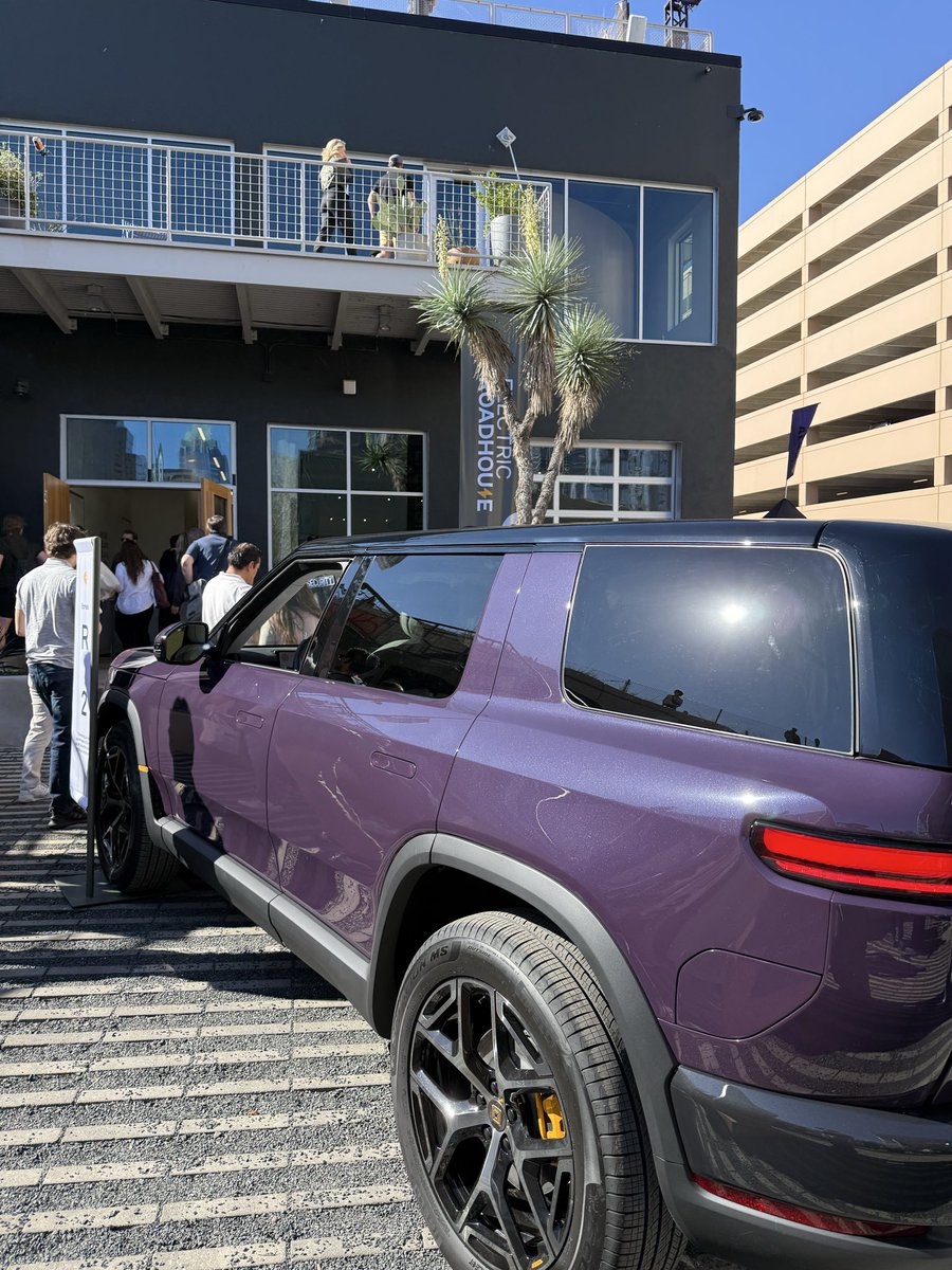 Devin the Dad tweet media