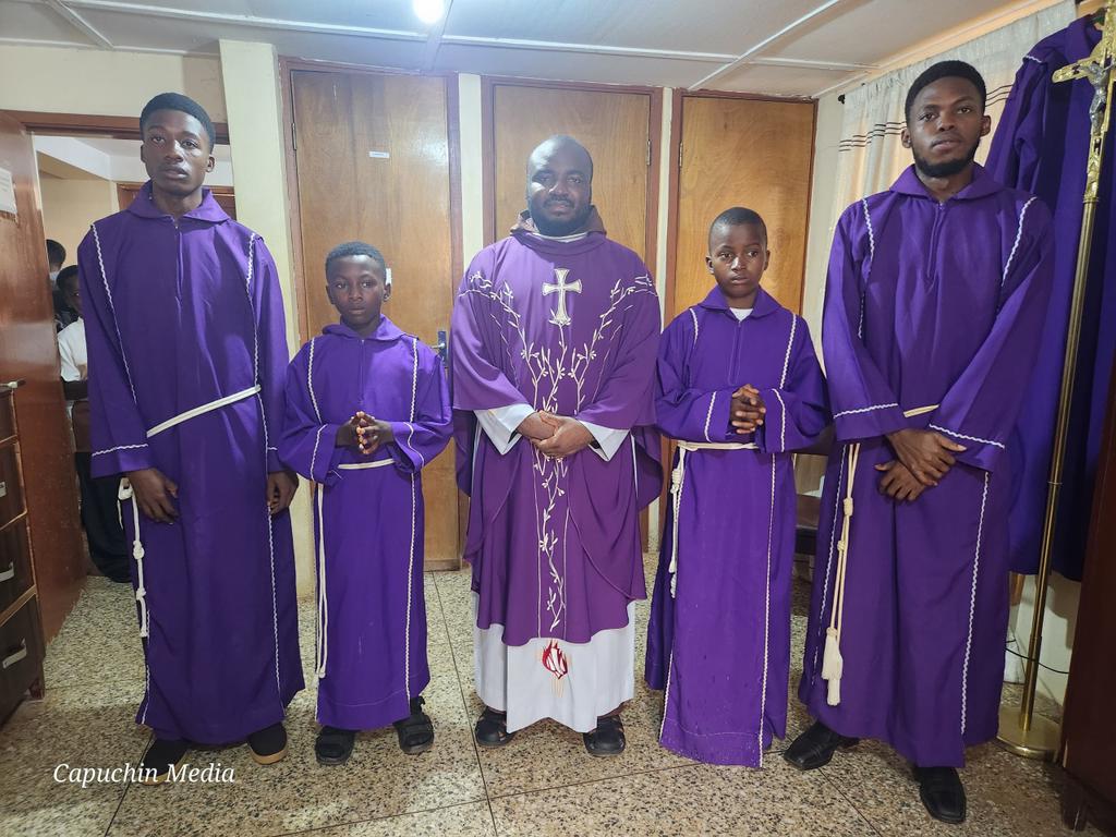 PNweya's tweet photo. @frmarcellinus https://t.co/dXIKDtq2IY