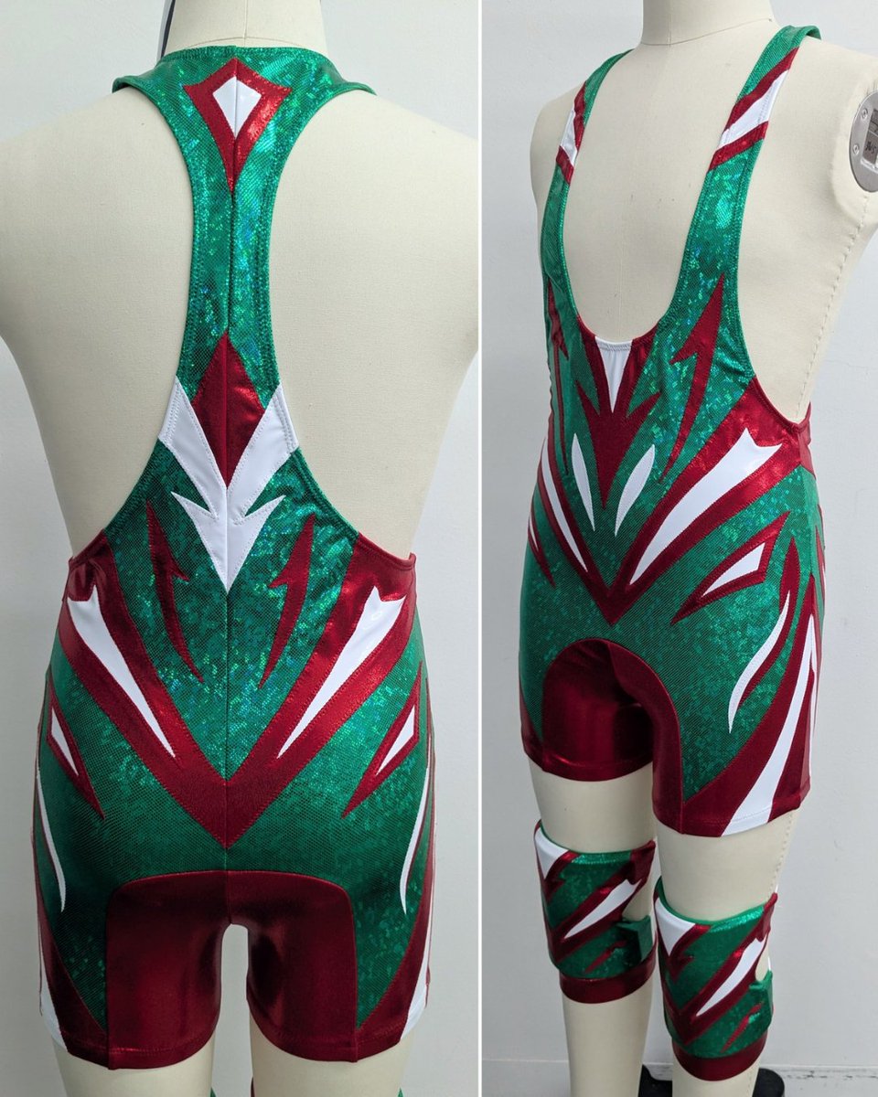 nogimmickgear's tweet image. Close ups of the @elgrandeamericano gear from Royal Rumble!
💚❤️🤍❤️💚
#wwe @wwe #royalrumble #luchador #prowrestlinggear #customwrestlinggear