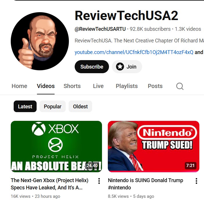 HarmanSmith64's tweet photo. He can't even crack 10,000 views on a video complaining about Nintendo AND Trump. #RichTomorrow #ReviewtechUSA #lolcow https://t.co/fmYMg56eOl
