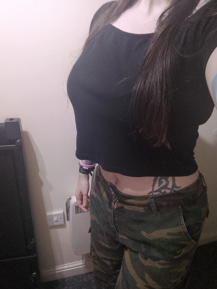 Ember | Little streaming bean 🫘 tweet media