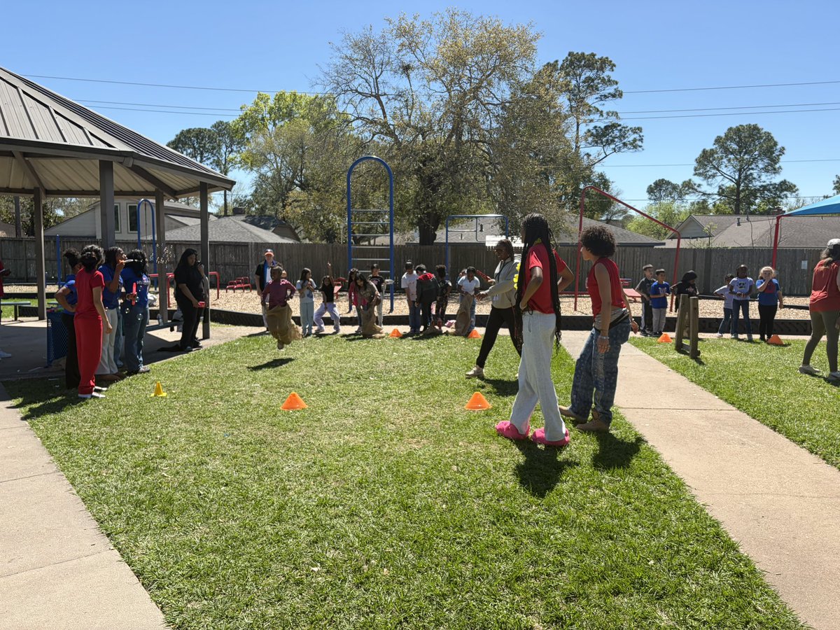 Dulles Girls Basketball 🏀 tweet media