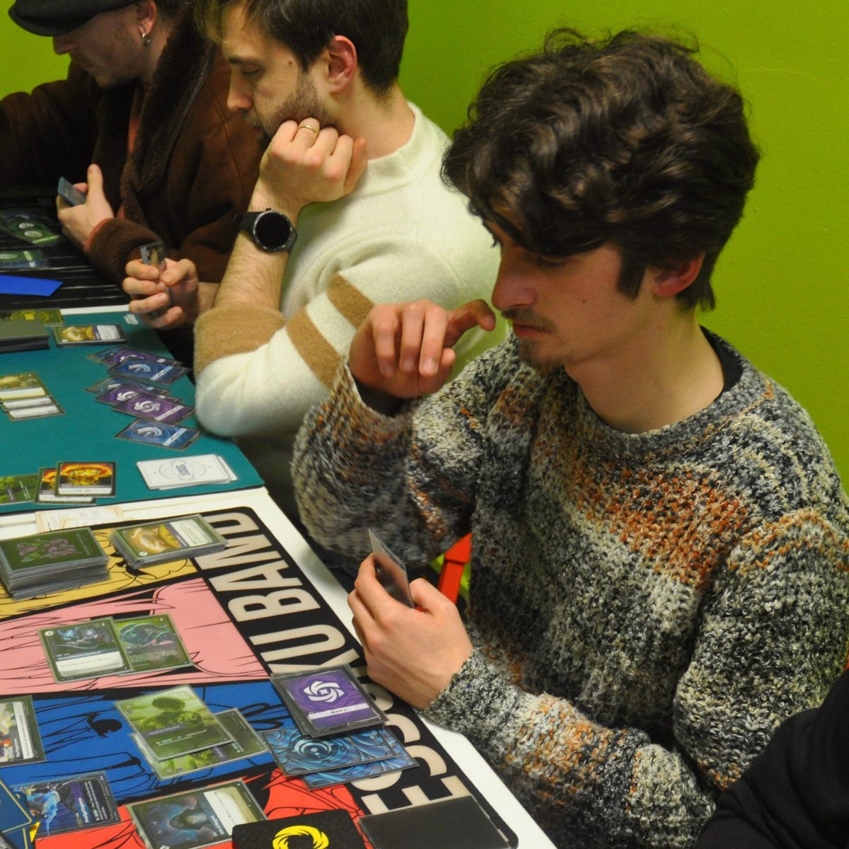 thefoolstcg's tweet photo. Our first card has been drawn…

Tarot: The Emperor, IV
Role: Player; social assistant
Style: Control

🇮🇹 “In realtà per ora gioco Ezreal, però almeno così vedo i colori del post."
#mediaesperienzaperidaltonicichegiocanoariftbound https://t.co/4EPUjb7ibS