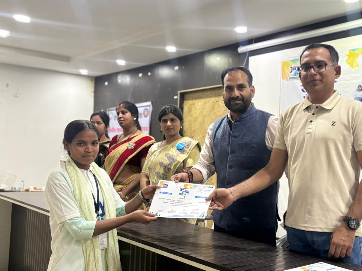 Shaline1996's tweet photo. जशपुर में "युवा शक्ति संगम"  कार्यक्रम सफलतापूर्वक संपन्न 📘🖊️✍️💫🦚🦚
@JashpurDist @ChhattisgarhCMO @SpJashpur @UNICEFIndia @agriconsamiti @ChhattisgarhABC https://t.co/VyeYaMYEqq