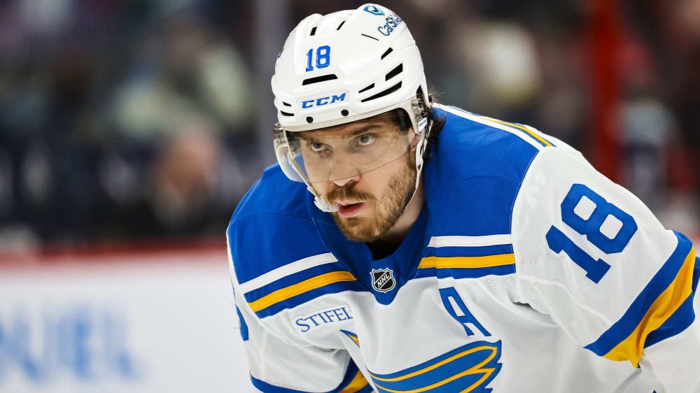 Blue Pucks 🏒🚨 tweet media