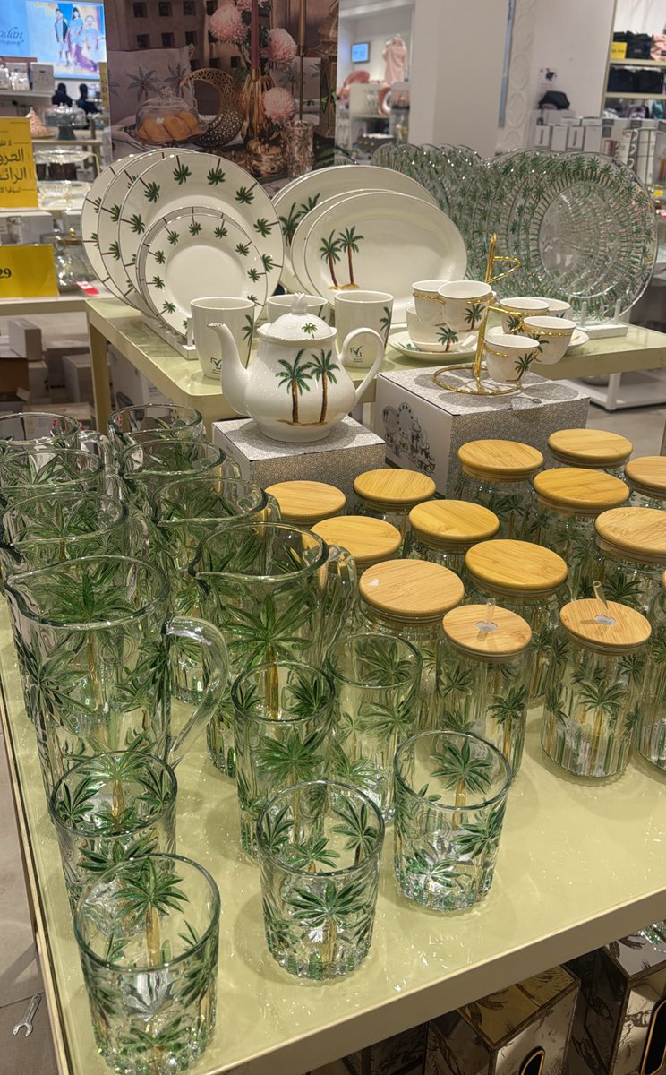 مو أنا tweet media